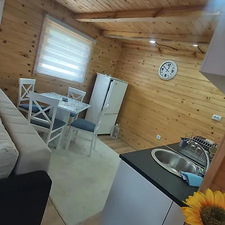 بيت للعطل Vikendica Monte