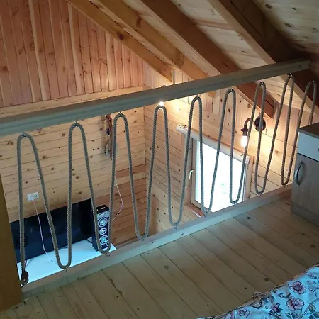 Vikendica Monte بيت للعطل *