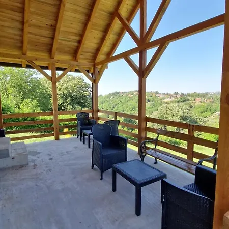 بيت للعطل Vikendica Monte