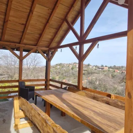 بيت للعطل Vikendica Monte *