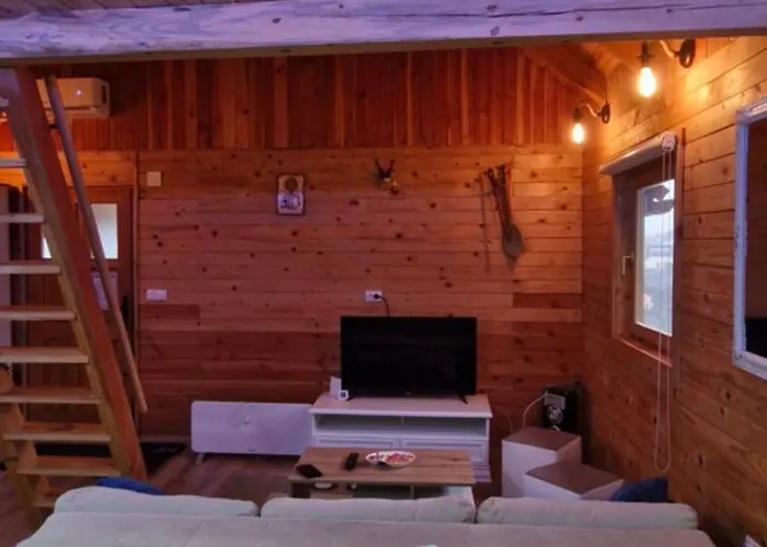 Nyaraló Vikendica Monte *